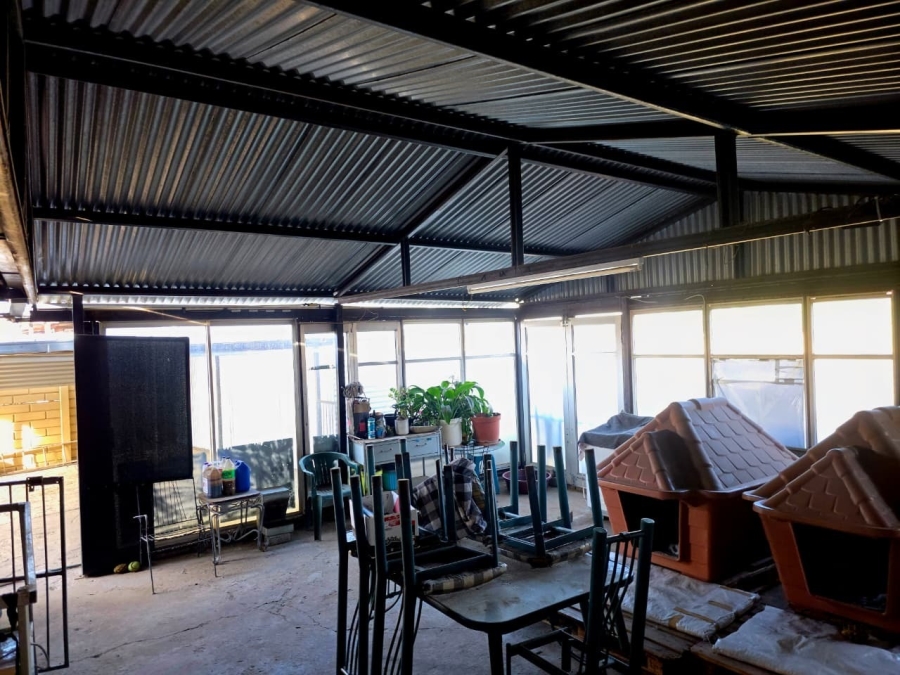 4 Bedroom Property for Sale in Oos Einde North West
